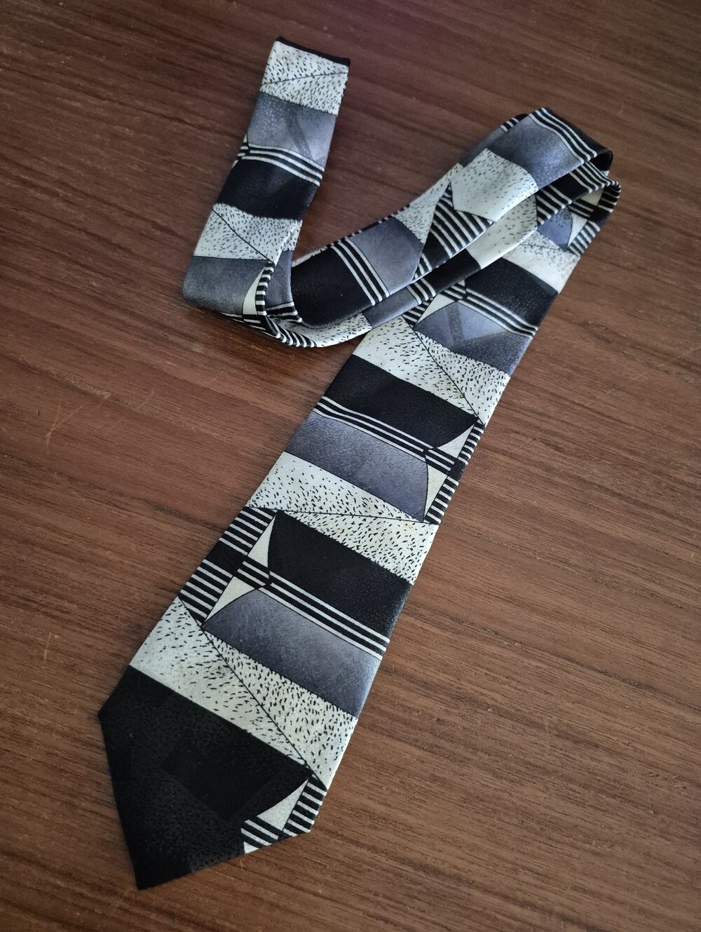 Vintage 60s Black and Gray Geometric Pattern Tie